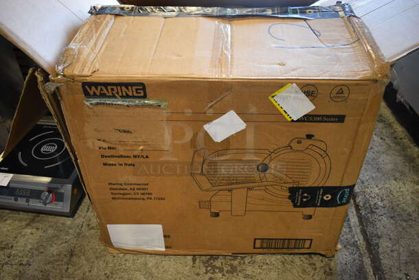 BRAND NEW SCRATCH AND DENT! Waring WCS300 Series Stainless Steel Commercial Countertop Meat Slicer w/ Blade Sharpener. 22x15x17. Tested and Working! - Image 8 of 8