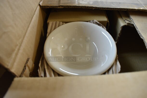 12 BRAND NEW IN BOX! Tuxton TRE-011 White Ceramic Fruit Dish Bowls. 4.75x4.75x1.25. 12 Times Your Bid!