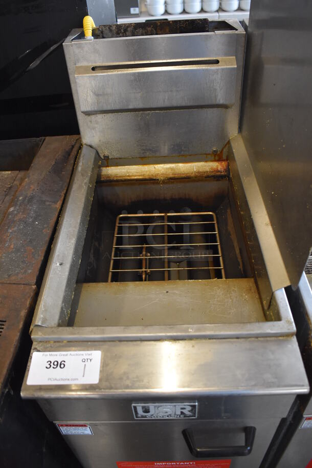 	2019 USR Cookline CF-40 Stainless Steel Commercial Floor Style Natural Gas Powered Deep Fat Fryer w/ 2 Metal Fry Baskets, Right Side Splash Guard and Adapter on Commercial Casters. 90,000 BTU. 16x30x51 - Image 5 of 7