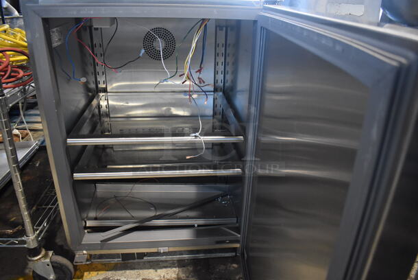 2016 True TUR-24-R-SS-B Stainless Steel Commercial Single Door Undercounter Cooler. 115 Volts, 1 Phase. 24x24x34. Tested and Does Not Power On - Image 4 of 6