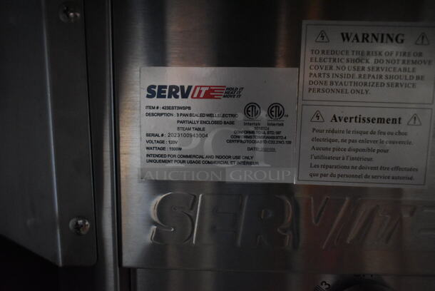 BRAND NEW SCRATCH AND DENT! 2023 ServIt 423EST3WSPB Stainless Steel Commercial Floor Style Electric Powered 3 Pan Sealed Well Electric Powered Partially Enclosed Base Steam Table. 120 Volts, 1 Phase. Tested and Working! - Image 8 of 9