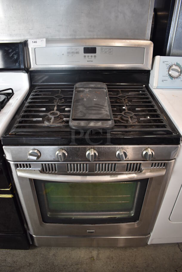 Maytag MGR8875XS 1 Stainless Steel Natural Gas Powered 4 Burner Range w/ Convection Oven. 30x27x47
