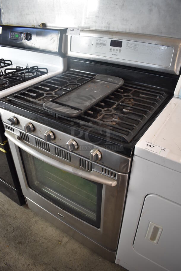 Maytag MGR8875XS 1 Stainless Steel Natural Gas Powered 4 Burner Range w/ Convection Oven. 30x27x47 - Image 3 of 10