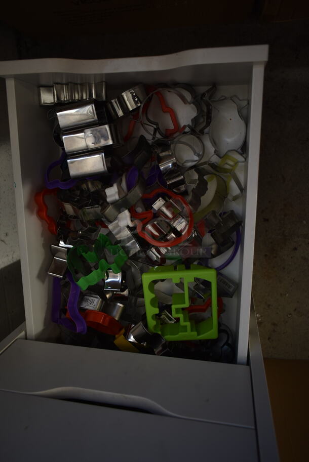 5 Drawer Filing Cabinet w/ Contents Including Cookie Cutters. - Image 4 of 7