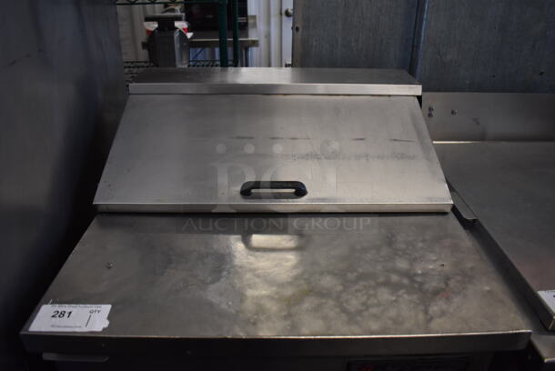 True TSSU-27-8 Stainless Steel Commercial Sandwich Salad Prep Table Bain Marie Mega Top. 115 Volts, 1 Phase. 27.5x30x44. Tested and Powers On But Does Not Get Cold - Image 4 of 7