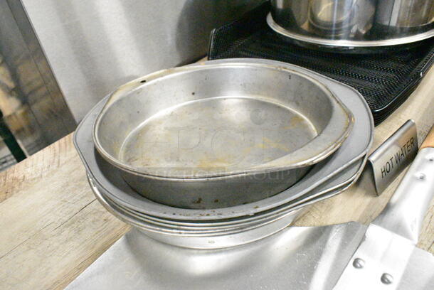 22 Items Including Metal Baking Pans, Scale, Manual Citrus Juicer, Mesh Racks, Sifters. 22 Times Your Bid!  - Image 5 of 12