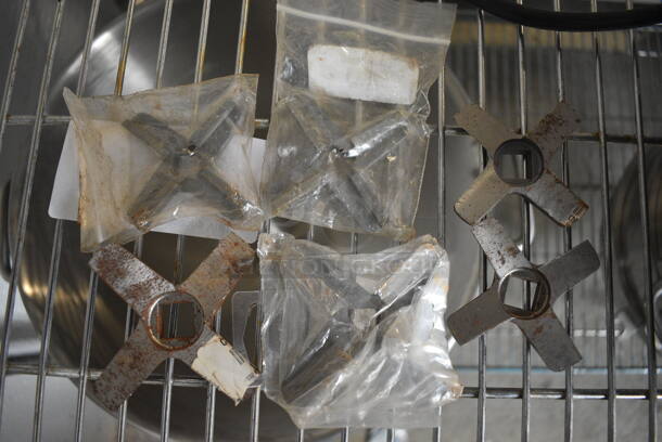 6 Metal Meat Grinder Knives. 3.5x3.5x1, 2.75x2.75x1. 6 Times Your Bid! - Image 3 of 3