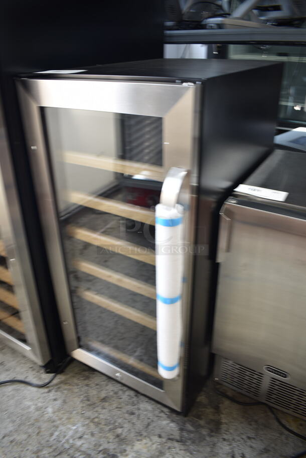 BRAND NEW SCRATCH AND DENT! Avanti WC3015S3S 15 Inch Wine Cooler with 6 Slide-Out Wine Shelves, 30 Bottle Capacity, One-Touch Dual Function Electronic Display 115 Volts, 1 Phase. Tested and Working! - Image 3 of 5
