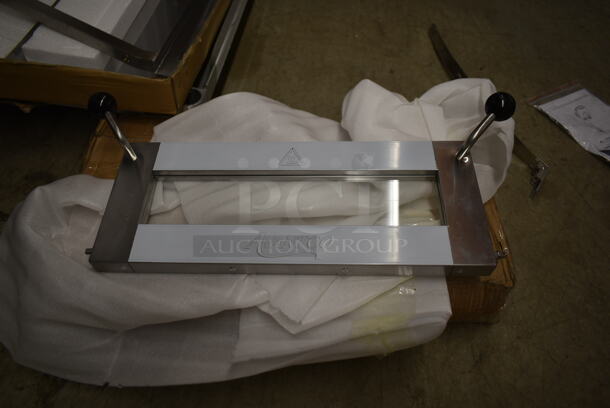 BRAND NEW SCRATCH AND DENT! Avantco 177PDPOS15N Ball Handle Door Assembly for DPO-18-S and DPO-18-DD - Image 4 of 5
