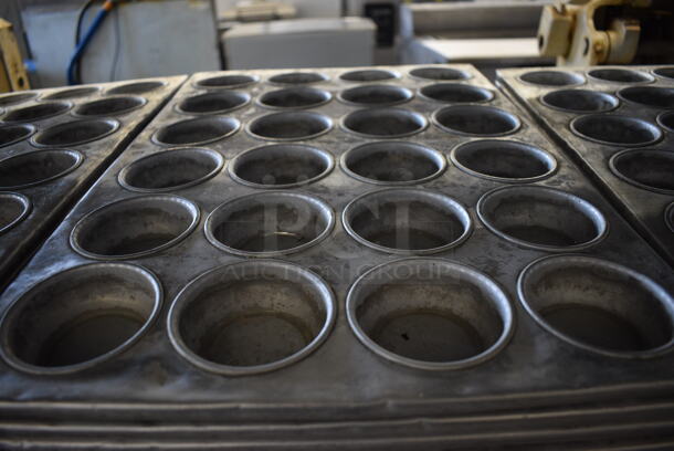 12 Metal 24 Cup Muffin Baking Pans. 14x21x2. 12 Times Your Bid! - Image 2 of 3