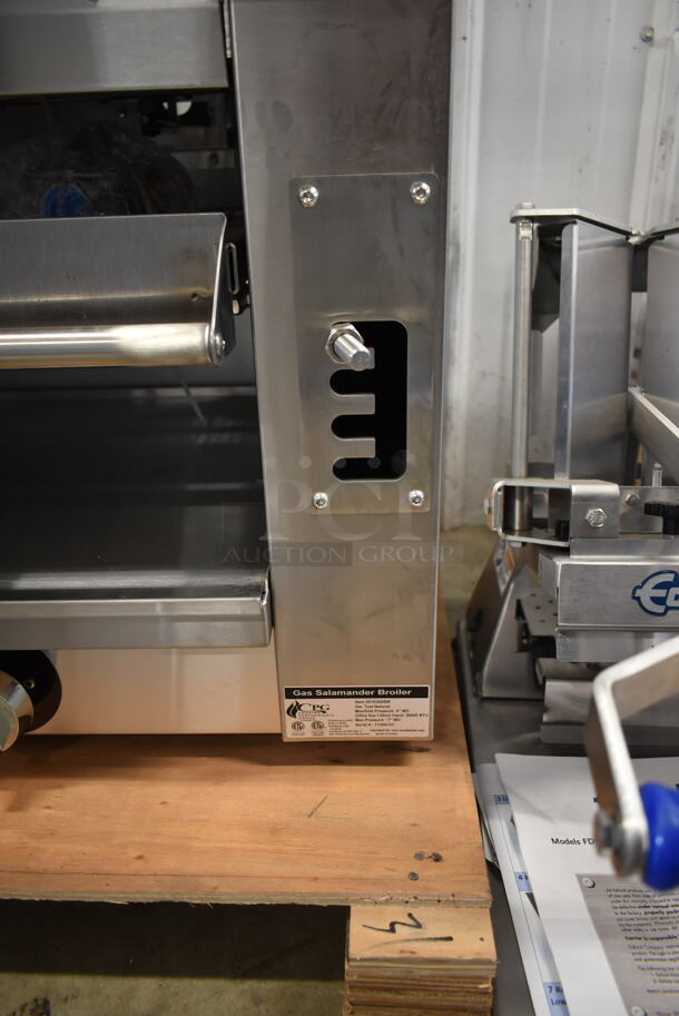 BRAND NEW SCRATCH AND DENT! Cooking Performance Group CPG 351S36SBN Stainless Steel Commercial Natural Gas Powered Salamander Broiler Cheese Melter. 36,000 BTU. Tested and Working! - Image 3 of 5