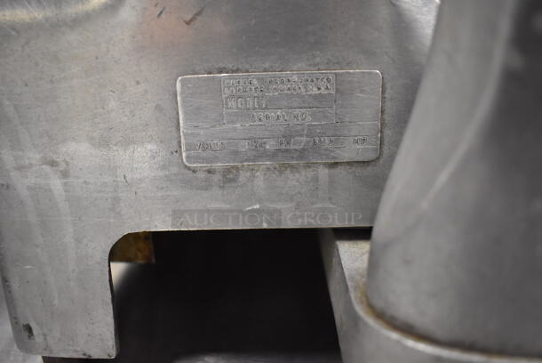 Berkel Stainless Steel Commercial Countertop Meat Slicer. 115 Volts, 1 Phase. 19x25x21. Tested and Powers On But Parts Do Not Move - Image 3 of 6