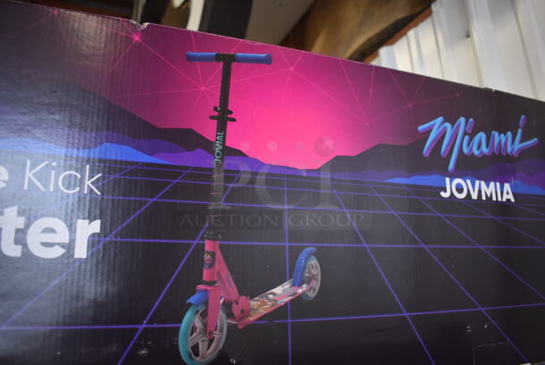 5 Various BRAND NEW IN BOX! Scooters; Miami Jovmia, Fly Flash and 3 Hurtle Sit and Scoot. 5 Times Your Bid! - Image 2 of 8
