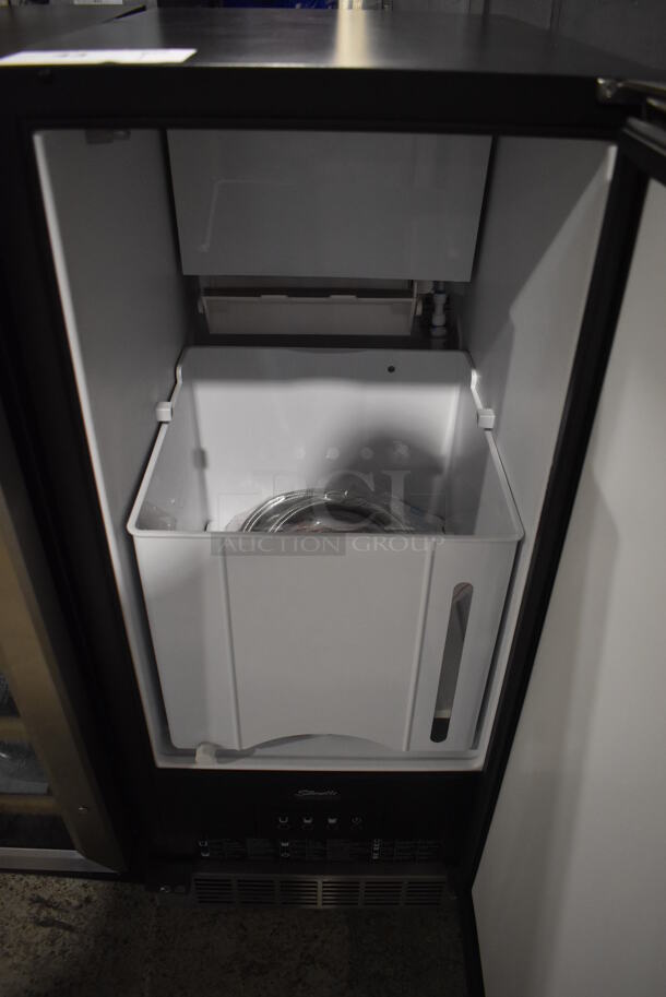 BRAND NEW SCRATCH AND DENT! Danby DIM32D1BSSPR Stainless Steel Self Contained Ice Maker. 115 Volts, 1 Phase. 15x24x34. Tested and Working! - Image 4 of 8