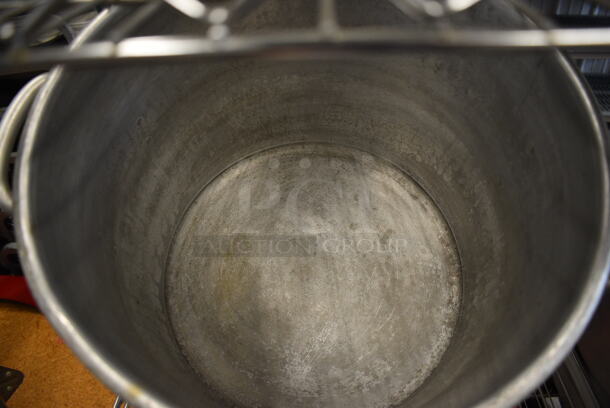 Metal Stock Pot. 17x13x10.5 - Image 3 of 3