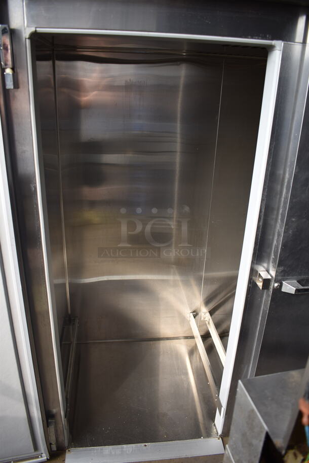 Victory RIS-2D-S7 Commercial Stainless Steel Two-Door Roll-In Cooler. 115V, 1 Phase. Tested and Working! - Image 4 of 6