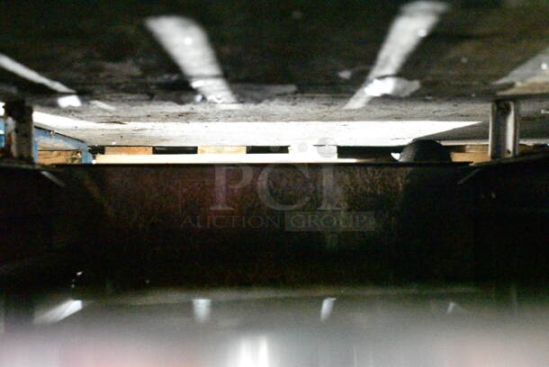 Radiance Stainless Steel Commercial Countertop Natural Gas Powered Charbroiler Grill. - Image 6 of 6