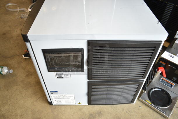 BRAND NEW SCRATCH AND DENT! 2024 Avantco 194MCH322A Modular Half Cube Ice Machine - 350 lb. 115 Volts, 1 Phase.  - Image 4 of 7