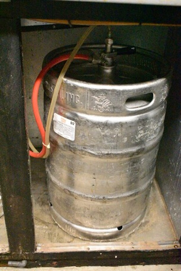 True TDD-2 Metal Commercial 2 Door Direct Draw Kegerator w/ 2 Beer Tower. 115 Volts, 1 Phase. Tested and Working! - Image 5 of 9