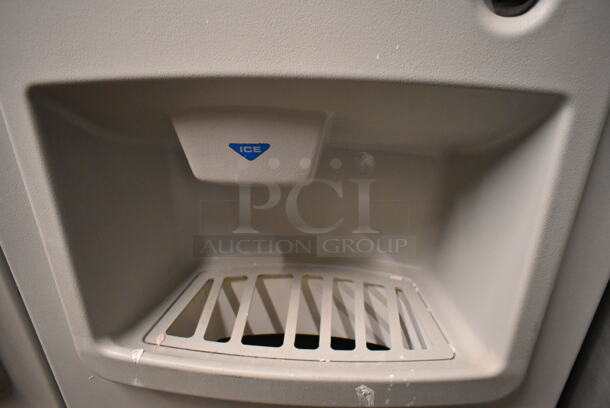 Hoshizaki KM-500MAF Stainless Steel Commercial Ice Machine Head on Hoshizaki DB-200C Commercial Hotel Dispenser Ice Bin. 115-120 Volts, 1 Phase.  - Image 5 of 8