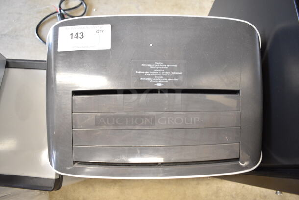BRAND NEW SCRATCH AND DENT! Danby 416710 Metal Floor Style 12,000 BTU Portable Air Conditioner. 115 Volts, 1 Phase. Tested and Working! - Image 5 of 7
