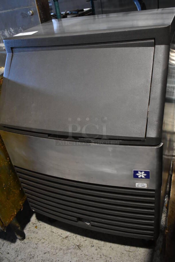 Manitowoc QY0214A Stainless Steel Commercial Self Contained Undercounter Ice Machine. 115 Volts, 1 Phase. 26x26x38.5 - Image 3 of 6