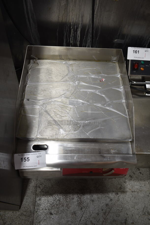 BRAND NEW SCRATCH AND DENT! Avantco 177EG16N Stainless Steel Commercial Countertop Electric Powered Flat Top Griddle. 208/240 Volts, 1 Phase.  - Image 3 of 5
