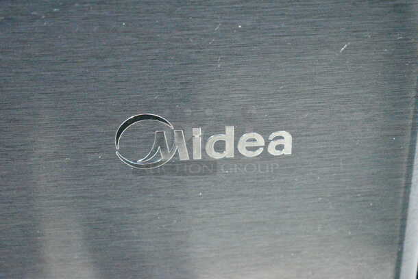 Midea MRM33S7ASL Metal Mini Cooler. 115 Volts, 1 Phase. Tested and Powers On But Does Not Get Cold - Image 2 of 5