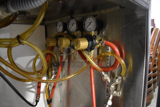 Glastender Model PT108-L6-XSH(LRLR/LRLR) Stainless Steel Commercial Double Sided 4 Door Cooler w/ Two 2 Tap Beer Towers, 2 Couplers and 4 View Through Doors. 115 Volts, 1 Phase. 108x28x56. Tested and Working! - Image 10 of 12
