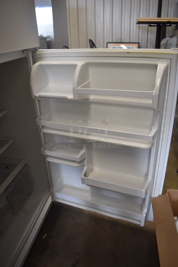 Whirlpool ET8MTMXKQ0 White Residential Refrigerator Freezer Combo 115 Volt 1 Phase. Tested and Working! - Image 6 of 8