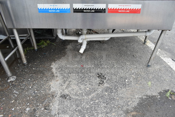 Perlick Stainless Steel Commercial 3 Bay Bar Sink w/ Dual Drain Boards, Faucet and Handles. Bays 10x8. Drain Boards 11x15 - Image 2 of 7