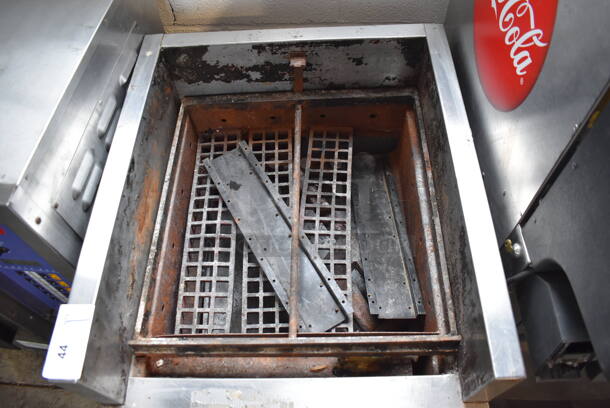 Imperial Stainless Steel Commercial Countertop Propane Gas Powered Charbroiler Grill. Missing Grates. - Image 4 of 4