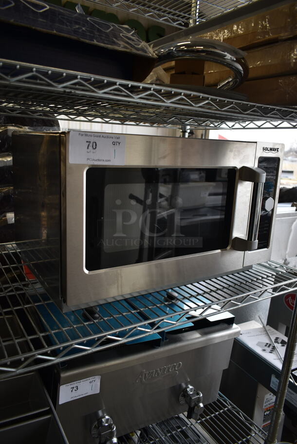 BRAND NEW SCRATCH AND DENT! Solwave 180MW112D 1000W Stackable Commercial Microwave with Large 1.2 cu. ft. Interior and Dial Controls. 120 Volts, 1 Phase.  - Image 3 of 6