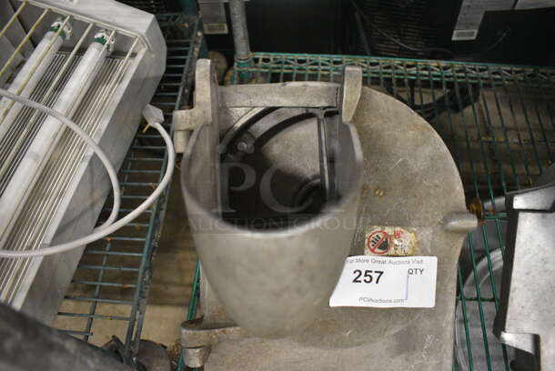 Metal Commercial Pelican Head. 11x16x12 - Image 3 of 4