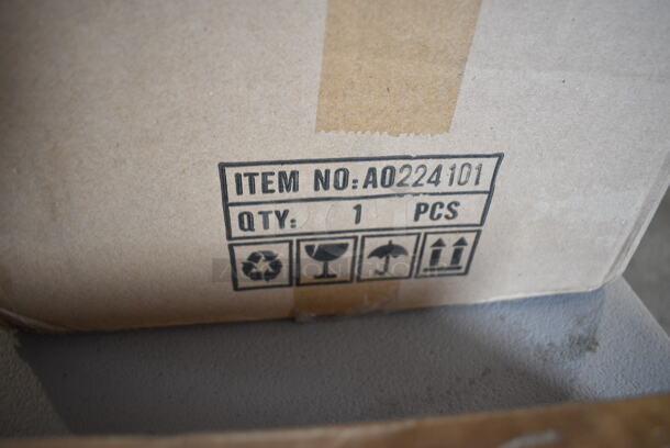 BRAND NEW SCRATCH AND DENT! A0224101 Light Fixture - Image 4 of 4