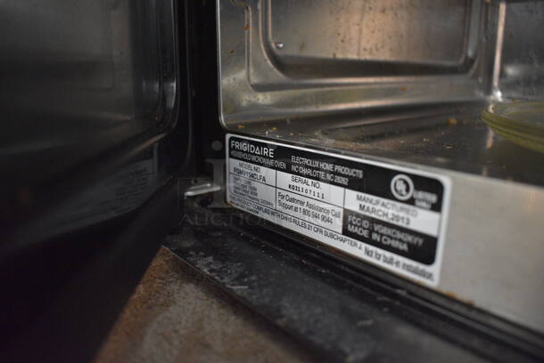 Frigidaire Model FGMV154CLFA Chrome Finish Microwave Oven w/ Plate. 30x16x16 - Image 4 of 4