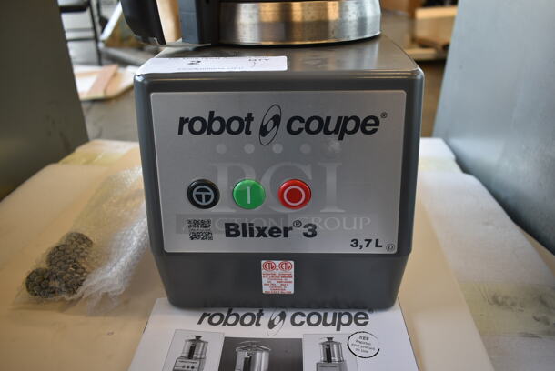 BRAND NEW SCRATCH AND DENT! Robot Coupe Blixer 3 Series D Stainless Steel Commercial Countertop Food Processor w/ Bowl, Lid and S Blade. 120 Volts, 1 Phase. Tested and Working! - Image 7 of 11