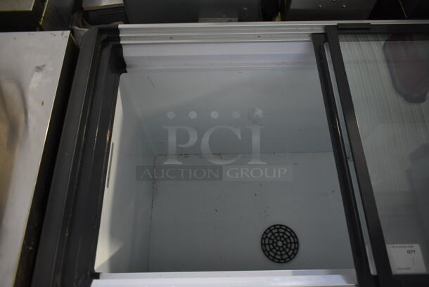 Blue Air BACF15 Metal Commercial Chest Freezer Merchandiser. 115 Volts, 1 Phase. Tested and Working! - Image 4 of 6