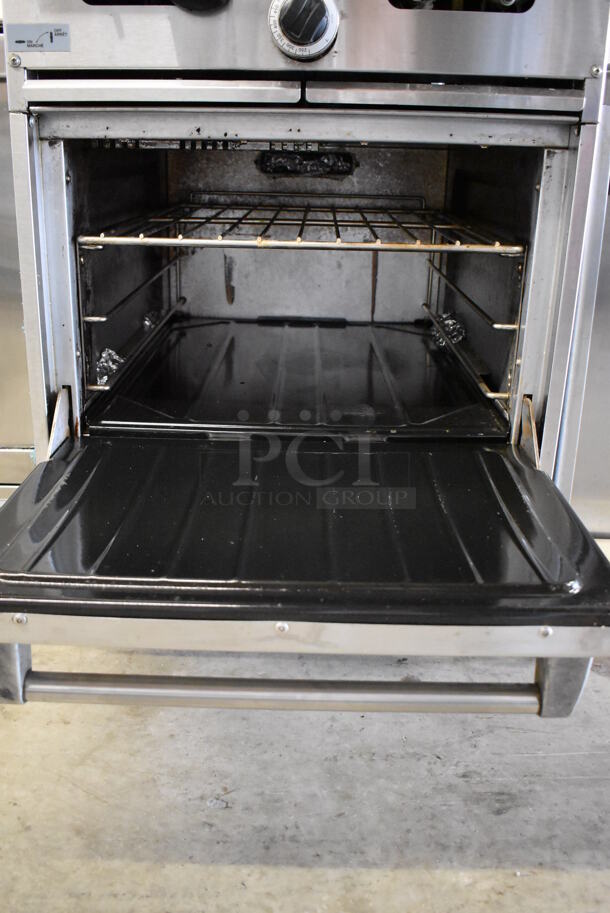 Garland SunFire Stainless Steel Commercial Natural Gas Powered 4 Burner Range w/ Oven, Over Shelf and Back Splash. 23.5x35x57 - Image 6 of 6