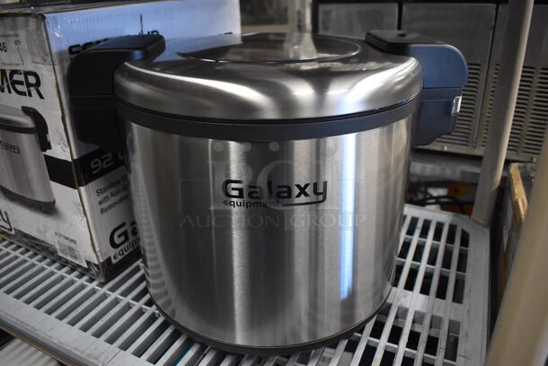 BRAND NEW IN BOX! Galaxy 177GRW92 Stainless Steel Commercial Countertop Electric Powered 92 Cup Sealed Rice Warmer. 120 Volts, 1 Phase. 19x15x16. Tested and Working!