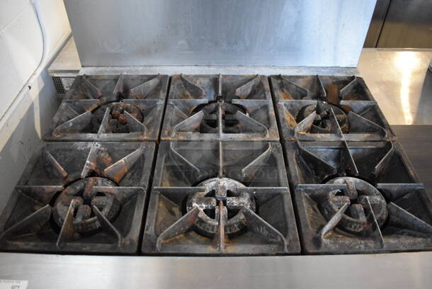 Qualite Stainless Steel Commercial Natural Gas Powered 6 Burner Range w/ Oven, Over Shelf and Back Splash. 36x33x61 - Image 4 of 6