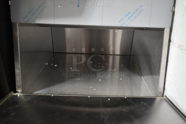 BRAND NEW SCRATCH AND DENT! ServIt 423TCW26 Stainless Steel Commercial 26 Gallon First-In First-Out Chip Warmer / Merchandiser. Missing 2 Legs. 120 Volts, 1 Phase. Tested and Working!  - Image 7 of 7