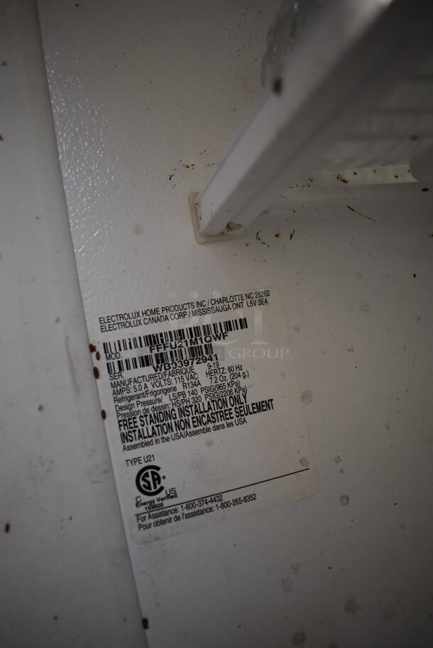 Electrolux FFFU21M1QWF Metal Single Door Reach In Freezer. 115 Volts, 1 Phase. 34x31x73. Tested and Working! - Image 6 of 6