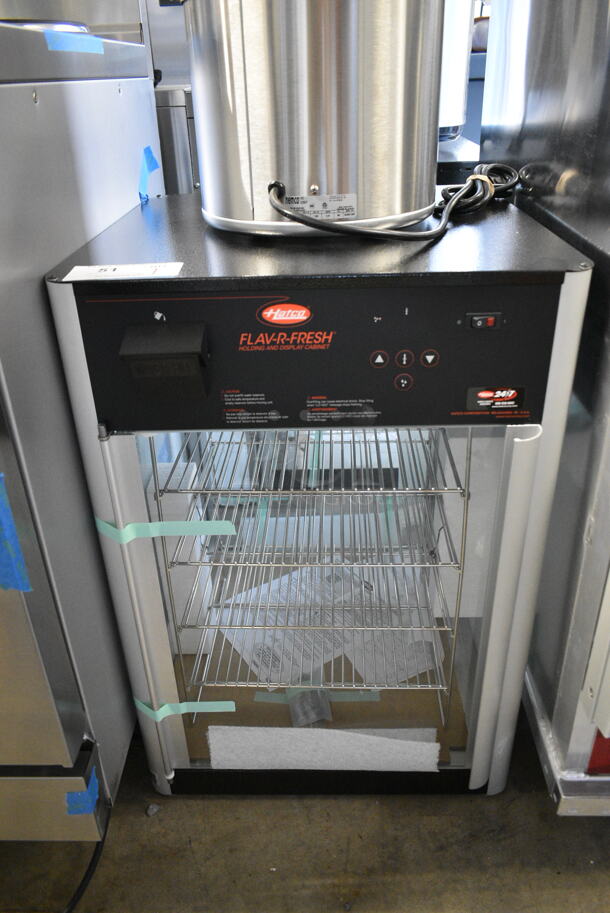 BRAND NEW SCRATCH AND DENT! Hatco FDWD-1X Flav-R-Fresh Humidified Impulse Hot Food Display Cabinet With 4 Shelf Stationary Rack. 120 Volts, 1 Phase. Tested and Working! - Image 2 of 7