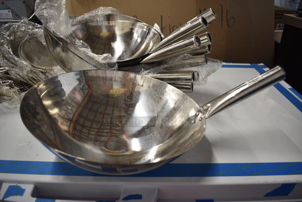 30 BRAND NEW SCRATCH AND DENT!  Items; 10 14" Wok, 2 1.5 Quart Sauce Pan, 18 Thunder Group 6.5" Round Skimmer. 30 Times Your Bid! - Image 5 of 10