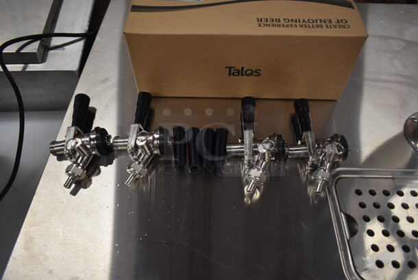 BRAND NEW SCRATCH AND DENT! Avantco 178UDD3HCS Stainless Steel Commercial Direct Draw Kegerator / Beer Dispenser with (2) 2 Tap Towers - (3) 1/2 Keg Capacity. 115 Volts, 1 Phase. Tested and Working! - Image 5 of 12