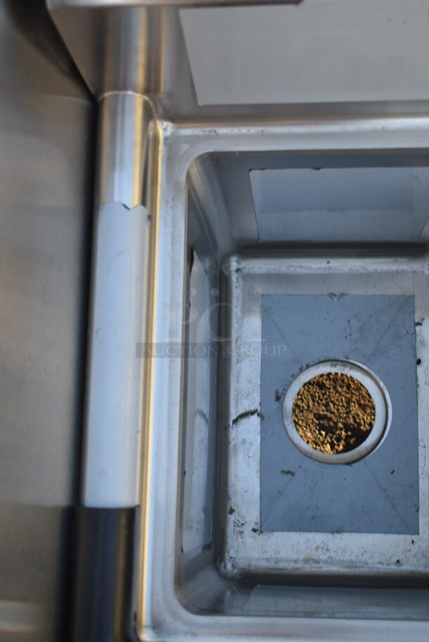 BRAND NEW SCRATCH AND DENT! Regency 600S31014 39" 16-Gauge Stainless Steel Three Compartment Commercial Sink with Galvanized Steel Legs and without Drainboards - 10" x 14" x 12" Bowls. Missing 1 Leg.  - Image 7 of 9