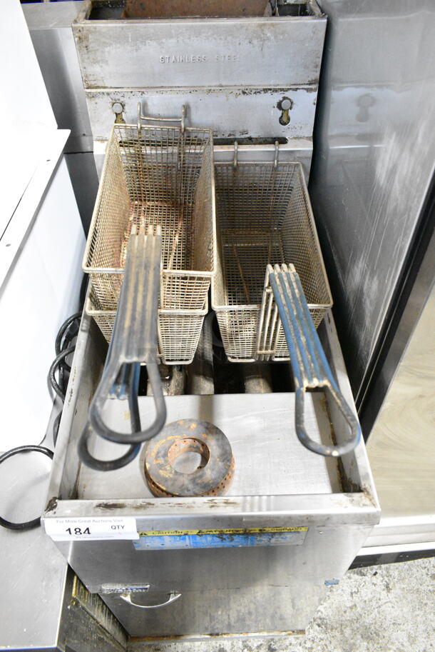 Pitco Frialator Stainless Steel Commercial Floor Style Propane Gas Powered Deep Fat Fryer w/ 3 Metal Fry Baskets.  - Image 2 of 5