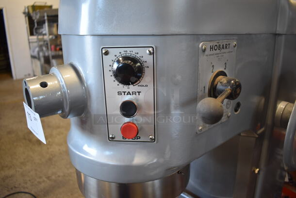 REFURBISHED! Hobart H-600 Metal Commercial Floor Style 60 Quart Planetary Dough Mixer w/ Stainless Steel Mixing Bowl and Dough Hook Attachment. Unit Has Been Professionally Refurbished! 208 Volts, 3 Phase. 28x40x56 - Image 4 of 9