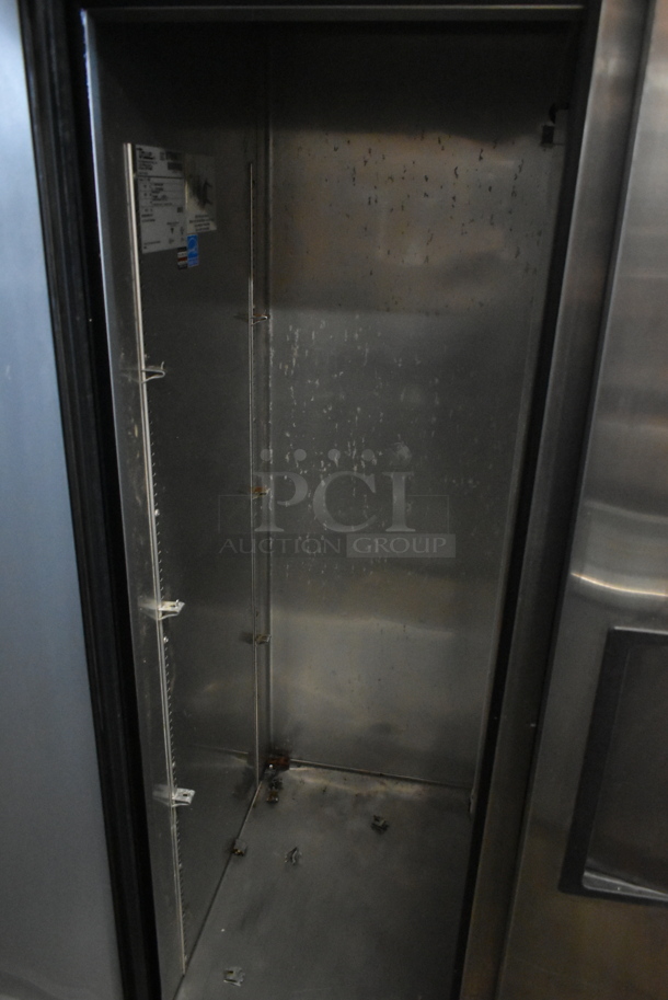 2016 True T-35 ENERGY STAR Stainless Steel Commercial 2 Door Reach In Cooler w/ Poly Coated Racks on Commercial Casters. 115 Volts, 1 Phase. Tested and Does Not Power On - Image 4 of 6